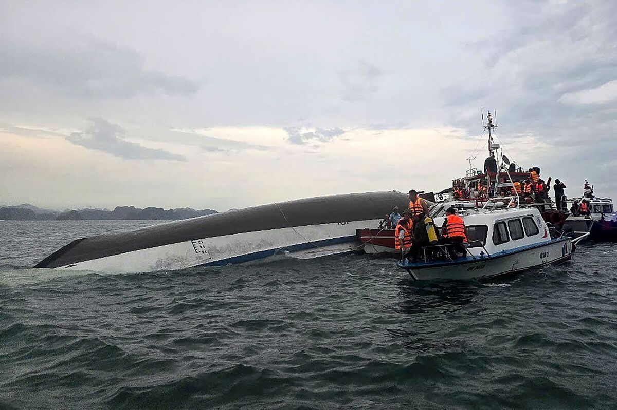 shipping halong bay: least 35